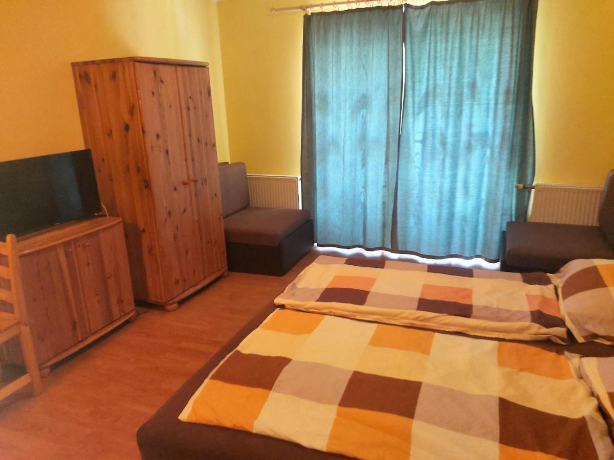 Ilona Apartmanház Siófok Exterior foto